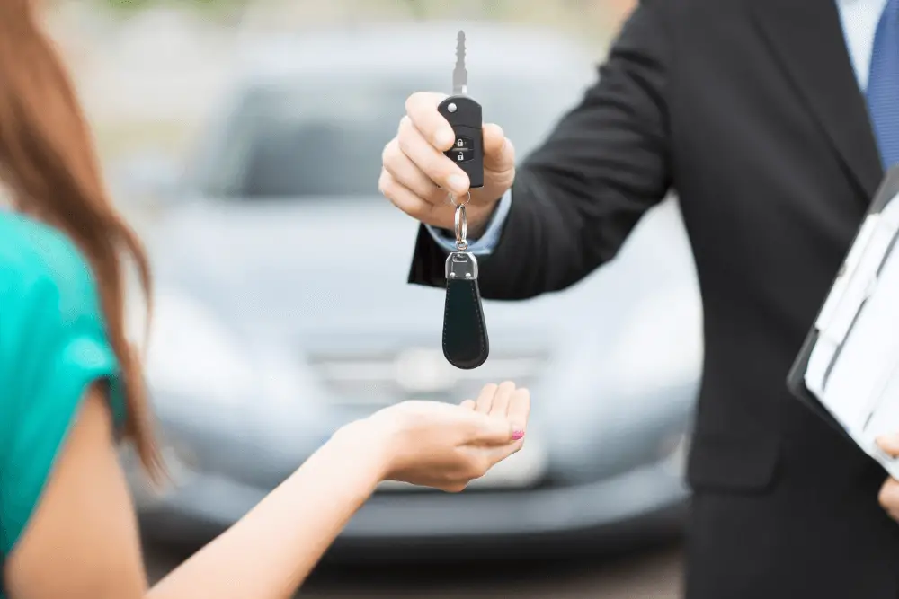 15-money-saving-tips-for-buying-a-used-car-from-a-dealer-advice-for